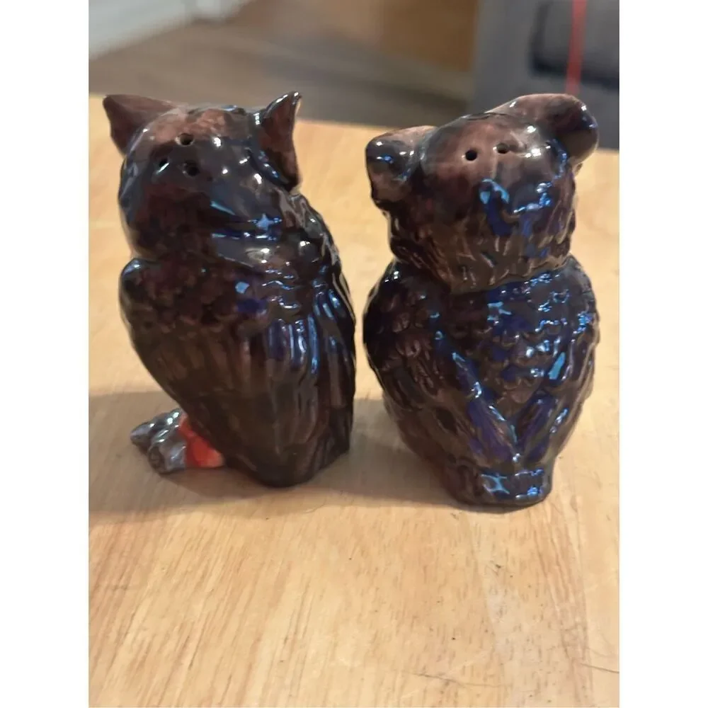 Cracker Barrel Ceramic Harvest Owl Salt & Pepper Shakers Set 3.5